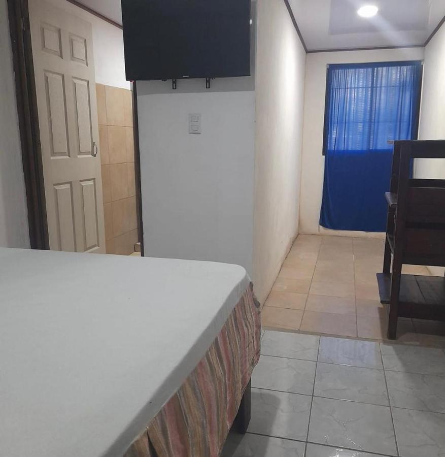 Hospedaje Angela Nicoya Bagian luar foto