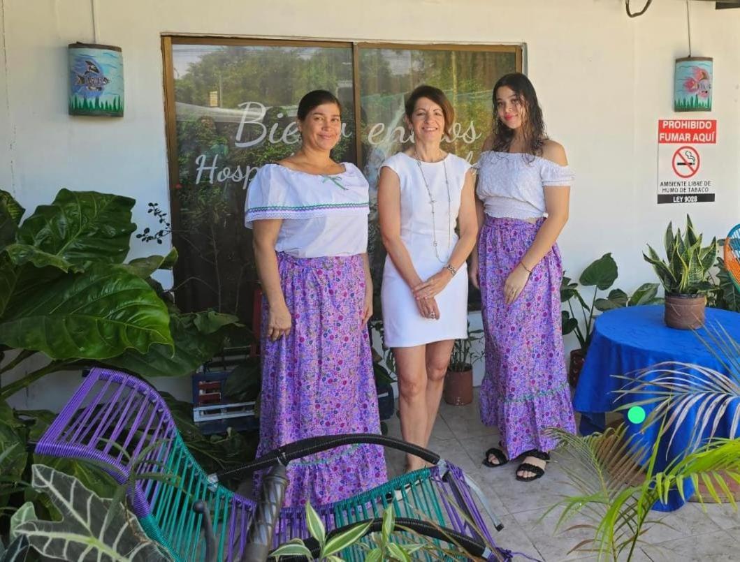 Hospedaje Angela Nicoya Bagian luar foto